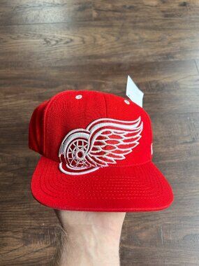 Detroit Red Wings One size Red Cap Zephyr Vintage